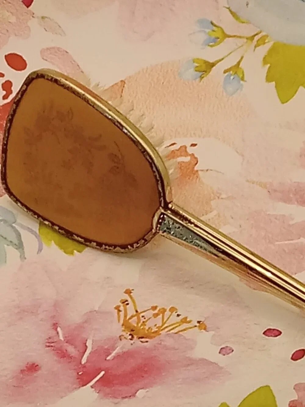 Vintage Vanity Hairbrush Gold Tone Soft Back Orangey Floral Art Deco Boudoir - Picture 2 of 14